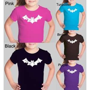 Girls BROWN Bat Word Art Shirt S   Created out of the words Bite Me 