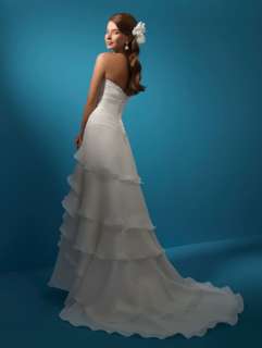 Beautiful white/Ivory Strapless Organza Wedding dress  