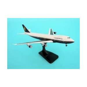  B777 200 Delta 1/100 Latest Colors Toys & Games
