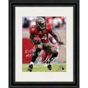 Cadillac Williams Personalized Player Photograph Sports 