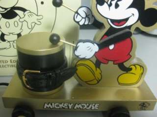 Fossil Mickey Mouse Limited Gold Watch display statue  