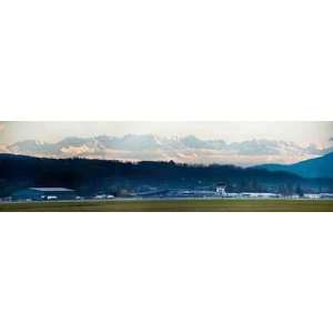  Aéroport Et Montagnes   Peel and Stick Wall Decal by 