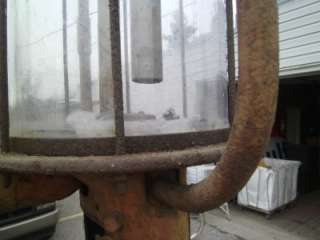   GAS STATION PUMP FRY GUARNTEED LIQUID MEASURE COMPANY MODEL 17  