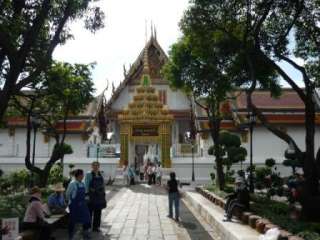   Sparkle Blue Pearl Pra Somdej Buddha Wang Wat Pra Keaw Thai Amulet