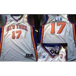 New York Knicks Jeremy Lin #17 Replica Jersey White Color Medium Adult 