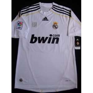 real Madrid home # 9 Ronaldo size L soccer jersey  Sports 