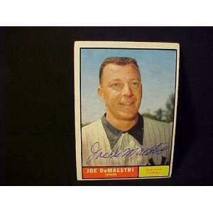 Joe DeMaestri New York Yankees # 116 1961 Topps Autographed Baseball 