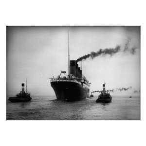  Titanic with Tugboats Poster (24.00 x 18.00)