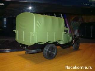 43 GAZ AA license Ford AA Soviet Truck model IXO & 79 magazine Auto 
