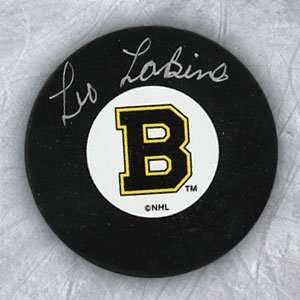  LEO LABINE Boston Bruins SIGNED Hockey PUCK Sports 