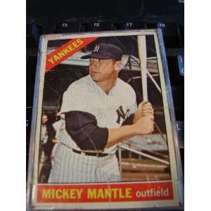  ORIGINAL MICKEY MANTLE DP TOPPS 1966 CARD # 50 Everything 