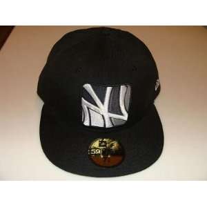   Custom New Era Hat Cap 7 1/2   Mens MLB Fitted And Stretch Hats