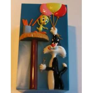   Vintage Looney Tunes Sylvester and Tweety Pencil Box 
