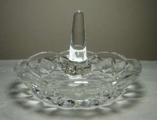 Exquisite Godinger 24% lead cut crystal ring holder  