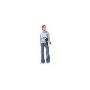  Barbie Fashion Fever Ken in Cargo Jeans Toys & Games