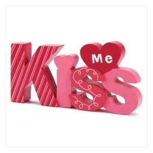  Kiss Me Decor