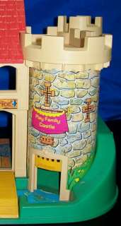 VINTAGE FISHER PRICE PLAY FAMILY CASTLE 993 1974 100% W/ BOX, INNER 