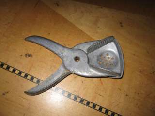 Vintage metal lemon squeezer  