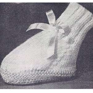 Vintage Knitting PATTERN to make   Baby Booties Socks Slippers. NOT a 