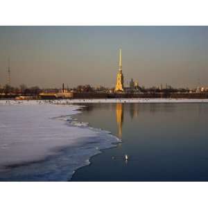  Russia, St;Petersburg; the Golden Pointed Bell Tower of St 
