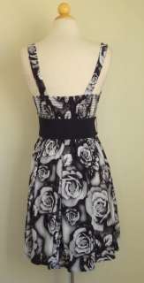 Beautiful Florette black and white dress & anthropologie earrings size 