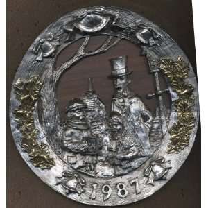 Michael Ricker 1987 Collectible Christmas Plate in Pewter  
