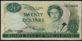 New Zealand $20 Queen Elizabeth II Bank Note 1981 92 @1006  