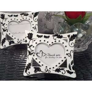  Stylish Damask Photo Frame Favors