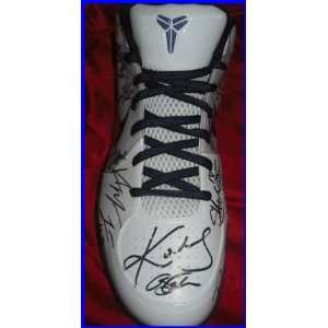   Angeles Lakers Signed Shoe   Autographed NBA Sneakers 