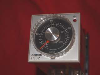 OMRON E5C2 R20J TEMPERATURE CONTROLLER  