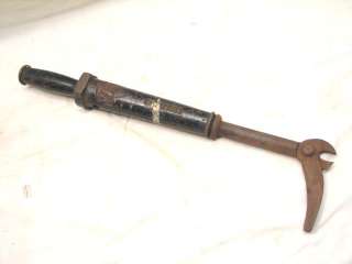 VINTAGE KEEN KUTTER NAIL PULLER CAST IRON WOOD TOOL  
