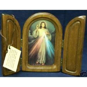  Tri fold Wooden Frame   The Divine Mercy 