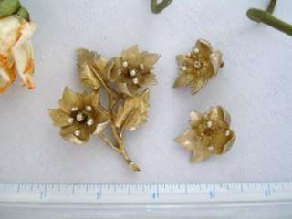   Earrings SET Antique Goldtone Flowers   Clip Back   Signed HAR  