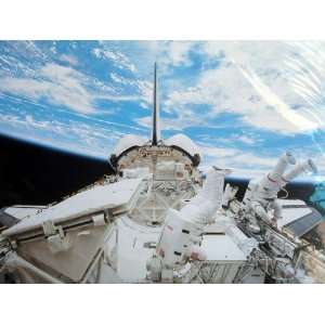  Shuttle Doors Open   Astronaut (16 X 20)