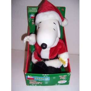   Peanuts Snoopy Animated/Muscial Christmas Plush (2002) Toys & Games