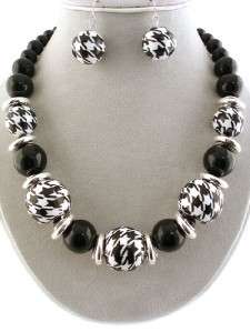 Chunky Black White Houndstooth Mixed Beads Necklace Set  
