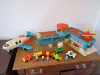 Vintage Fisher Price Little People Play Family Airport Set 996 T 