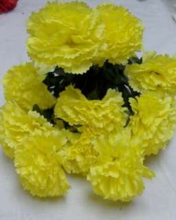 14 Yellow Silk Carnations Flowers Box Lot D483  