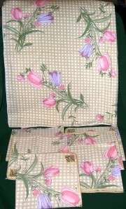 VERA Floral Pattern Table Cloth with 4 Cloth Napkins, 68 x 48  