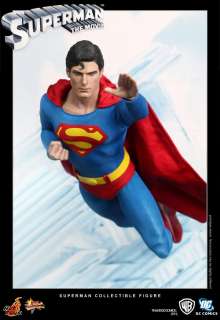 Hot Toys Superman   Superman Collectible Figure  