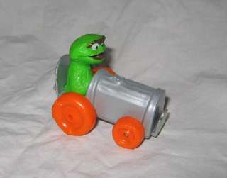   Muppets Sesame Street Hasbro Oscar Trash can toy 2 1/2 car  