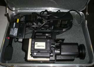   WV 3260 Pro Line Digital Video Camera w/ case, Mic, Viewfinder  